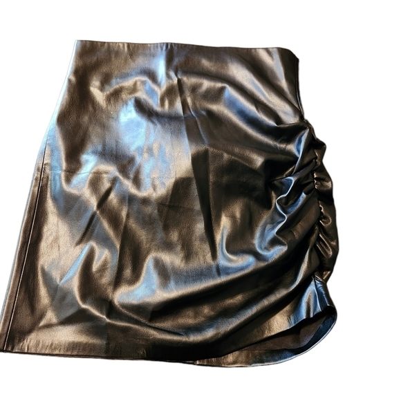 Zara black faux leather high waist short skirt - Picture 1 of 7